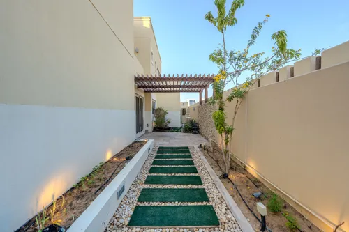 5 Bedrooms Villa in Al Ward