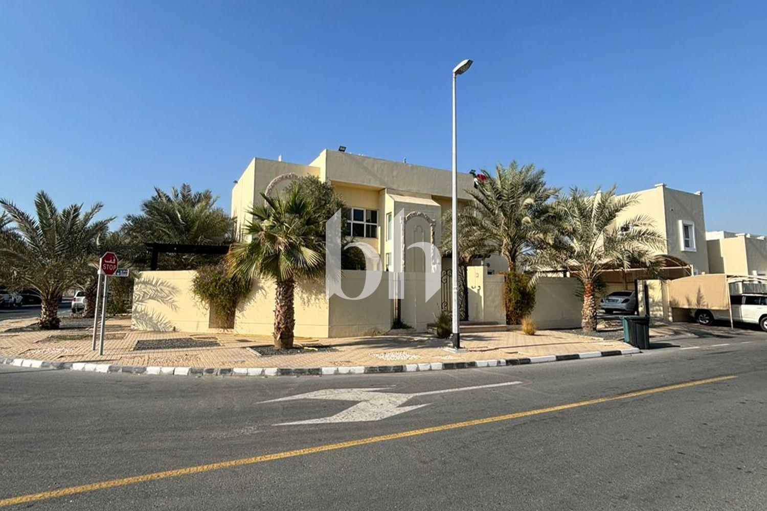 Luxury Corner 4BR Villa | Private Pool | GCC