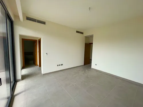 5 Bedrooms Villa in Sidra Villas I