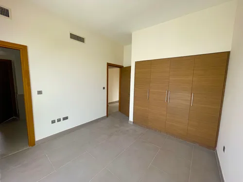 5 Bedrooms Villa in Sidra Villas I