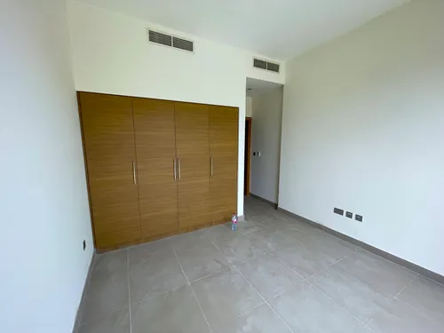 5 Bedrooms Villa in Sidra Villas I