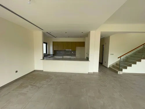 5 Bedrooms Villa in Sidra Villas I