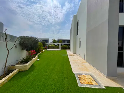 5 Bedrooms Villa in Sidra Villas I