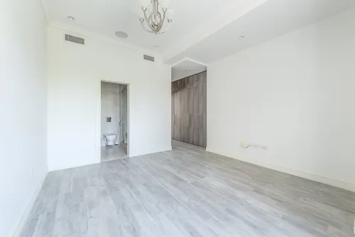 5 Bedrooms Villa in Sienna Lakes