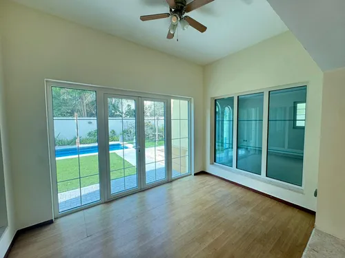 3 Bedrooms Villa in Jumeirah Park Homes