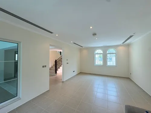 3 Bedrooms Villa in Jumeirah Park Homes