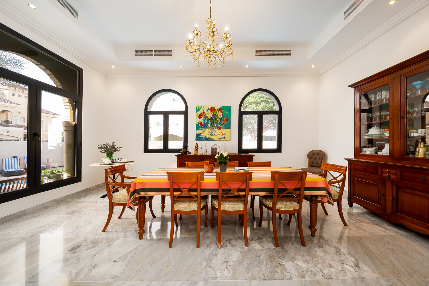 5 Bedrooms Villa in The Centro