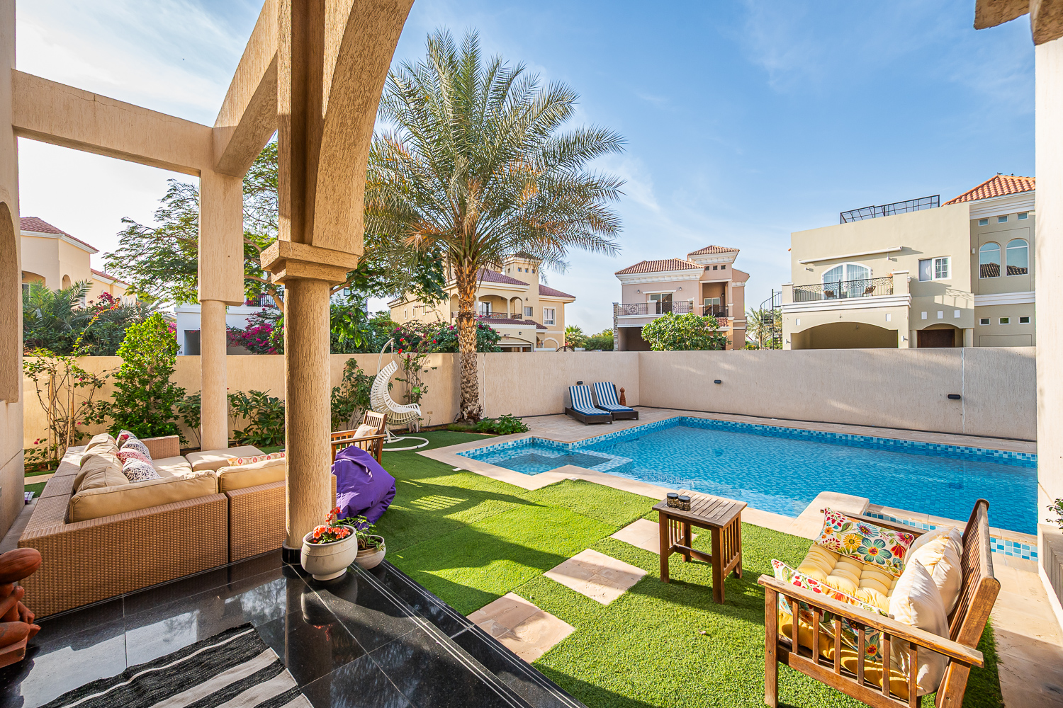 5 Bedrooms Villa in The Centro