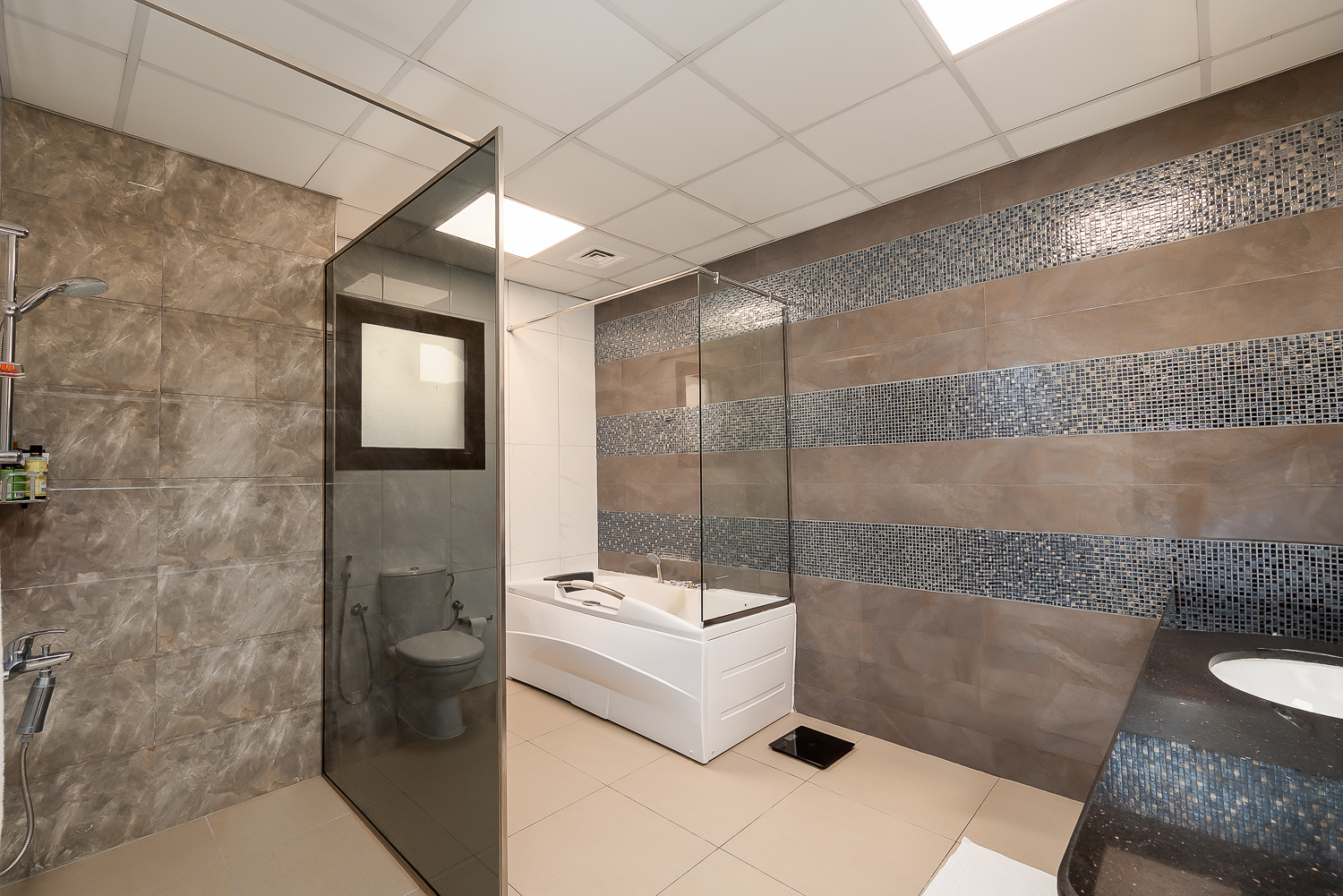 5 Bedrooms Villa in The Centro