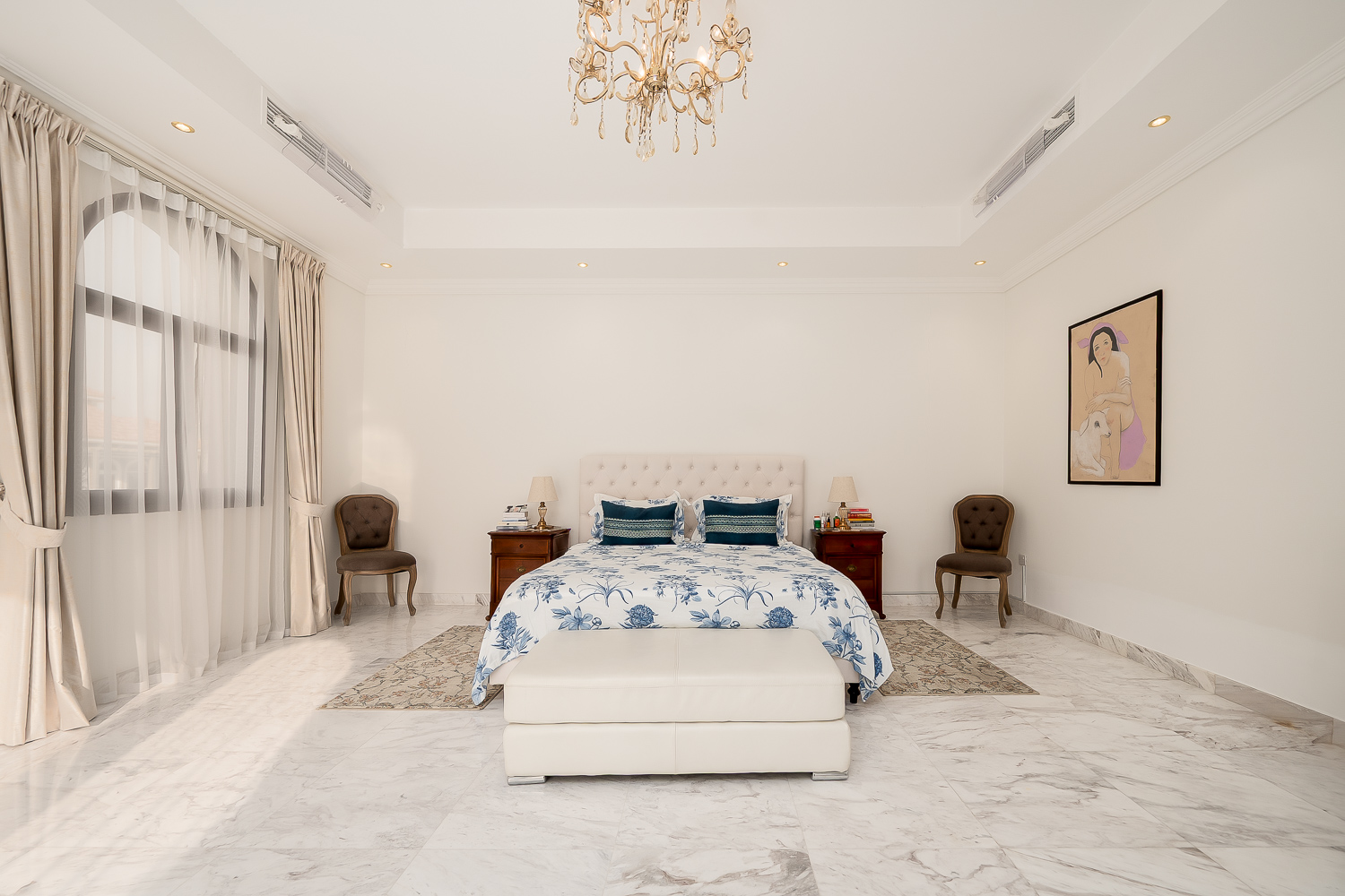 5 Bedrooms Villa in The Centro