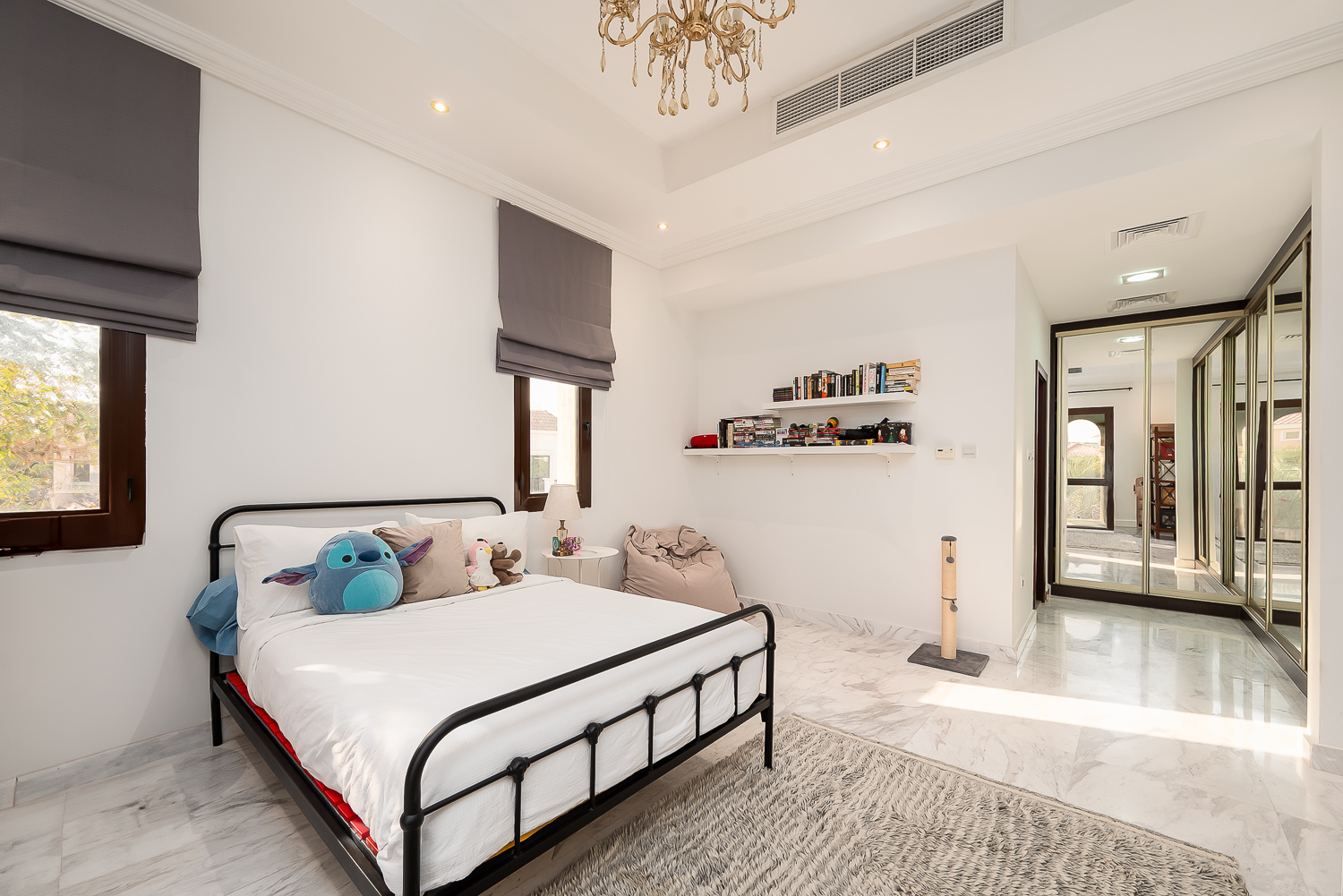 5 Bedrooms Villa in The Centro