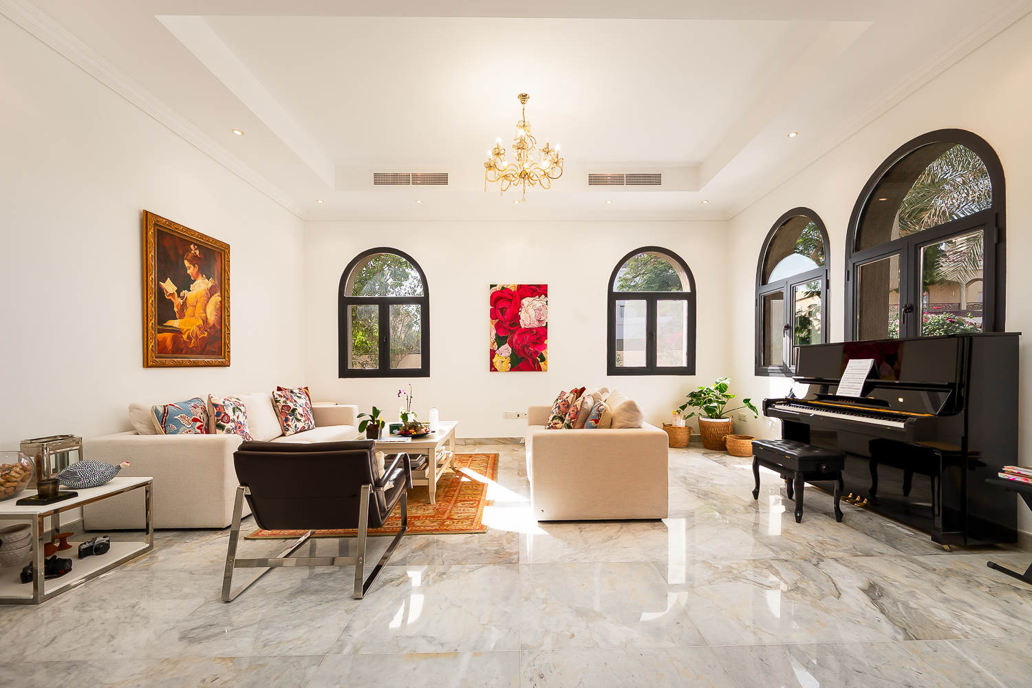 5 Bedrooms Villa in The Centro