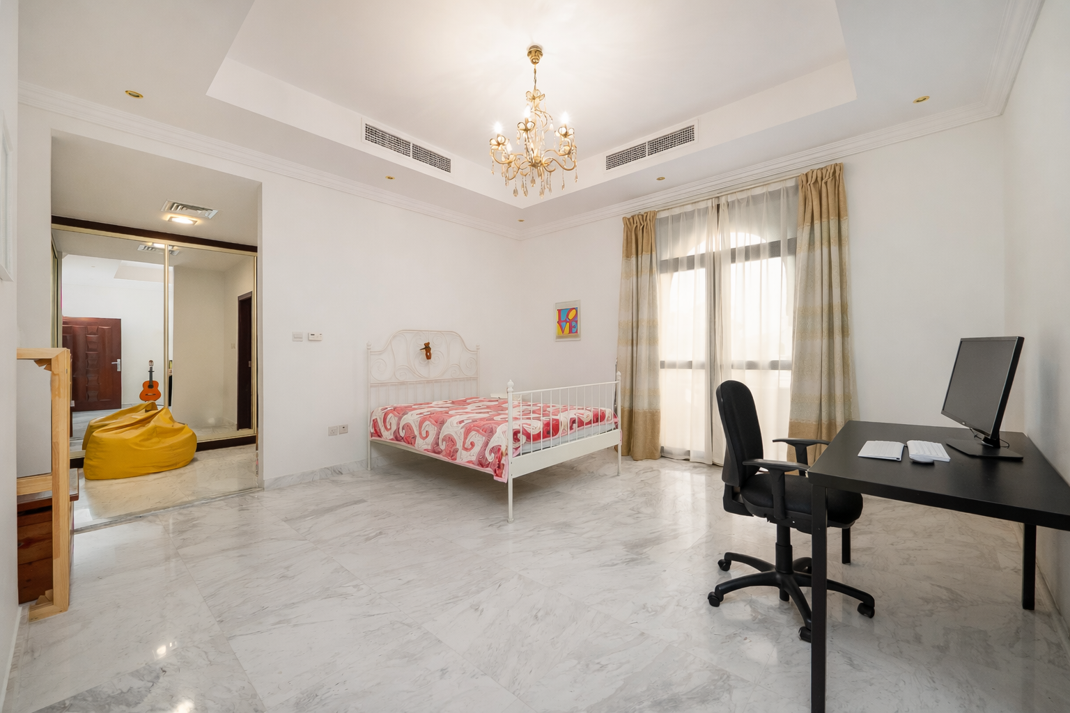 5 Bedrooms Villa in The Centro