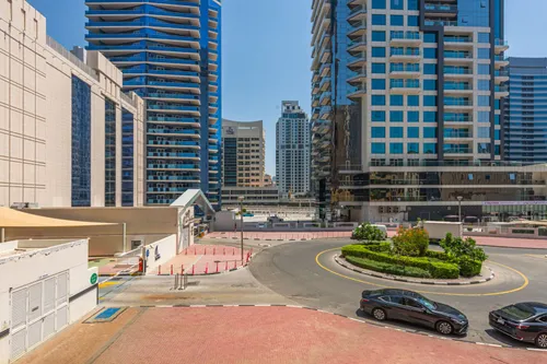 2 Bedrooms Apartment in Dubai Marina Moon