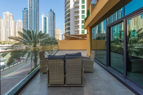 2 Bedrooms Apartment in Dubai Marina Moon