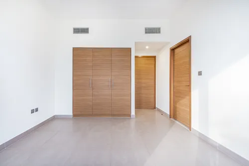 5 Bedrooms Villa in Sidra Villas I