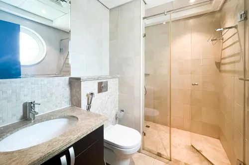 5 Bedrooms Villa in Legacy Large