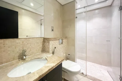 5 Bedrooms Villa in Legacy Large