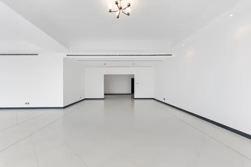 3 Bedrooms Apartment in Sunset Residence