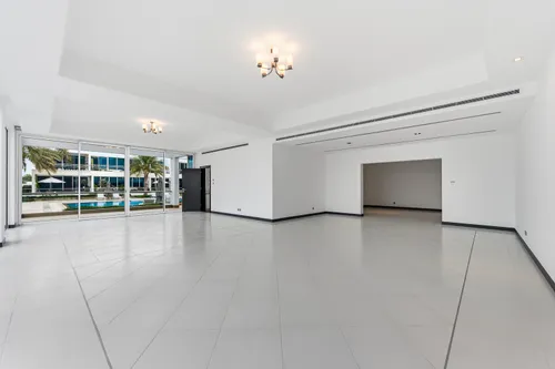 3 Bedrooms Apartment in Sunset Residence