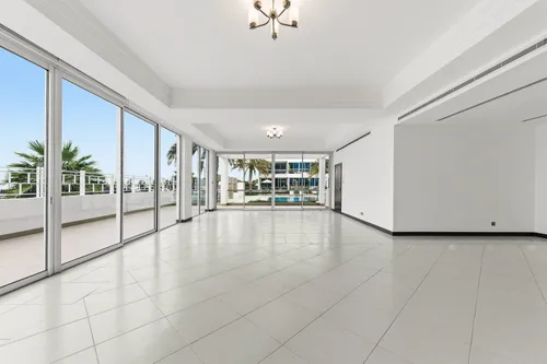 3 Bedrooms Apartment in Sunset Residence