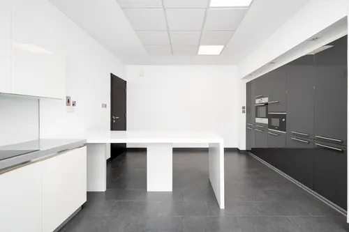 3 Bedrooms Apartment in Sunset Residence