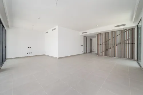 5 Bedrooms Villa in Harmony 2