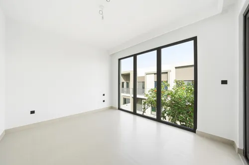 3 Bedrooms Villa in Aura 1