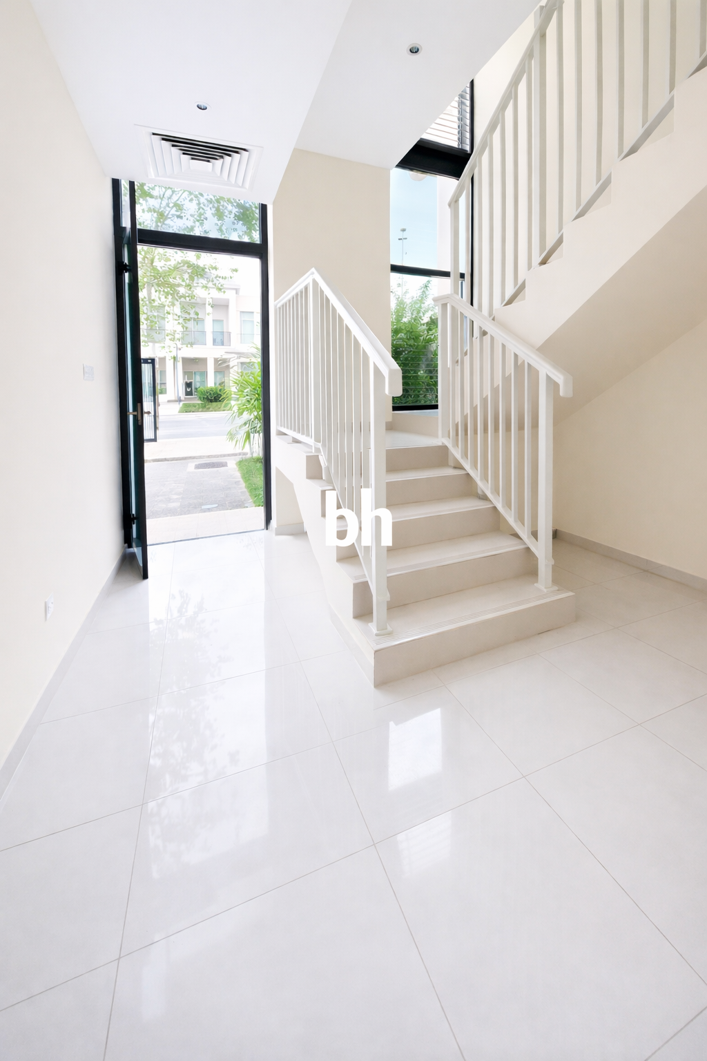 3 Bedrooms Townhouse in Richmond