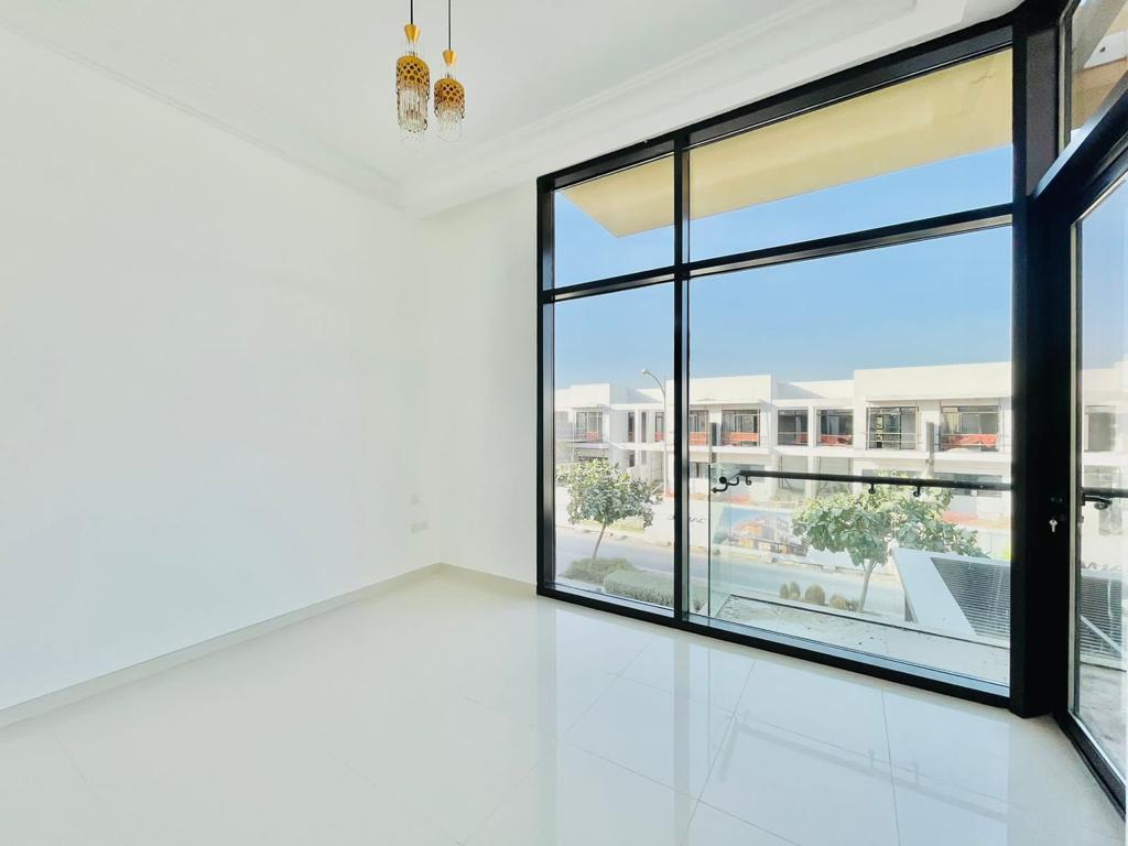 3 Bedrooms Townhouse in Richmond