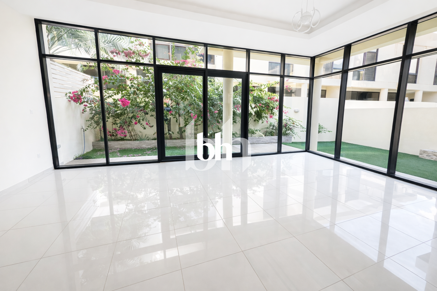 Unfurnished |Spacious Richmond | 3 Bedroom |