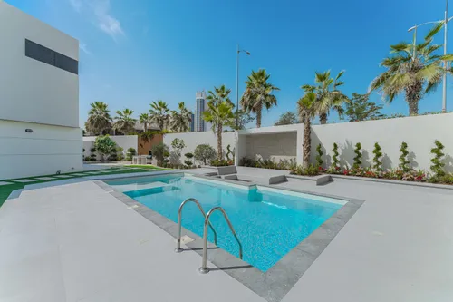 4 Bedrooms Townhouse in Whitefield 1