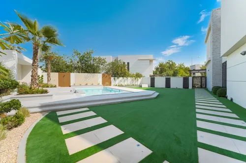 4 Bedrooms Townhouse in Whitefield 1