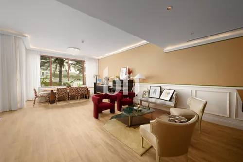 Lake Views | Fully Upgraded | Vacant