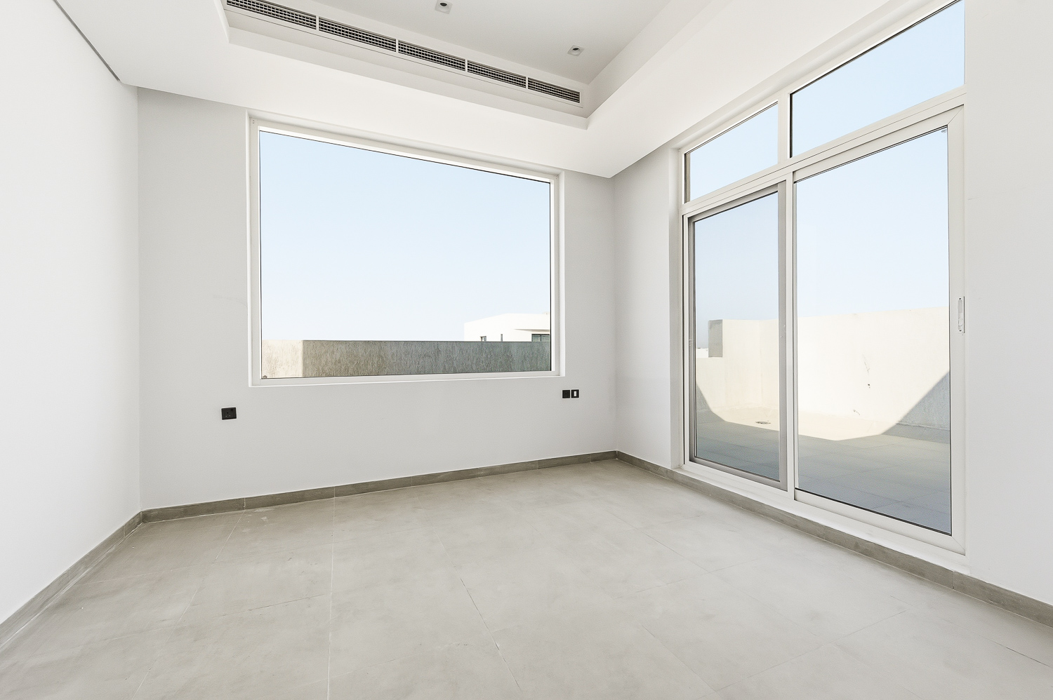 4 Bedrooms Villa in Hoshi 1