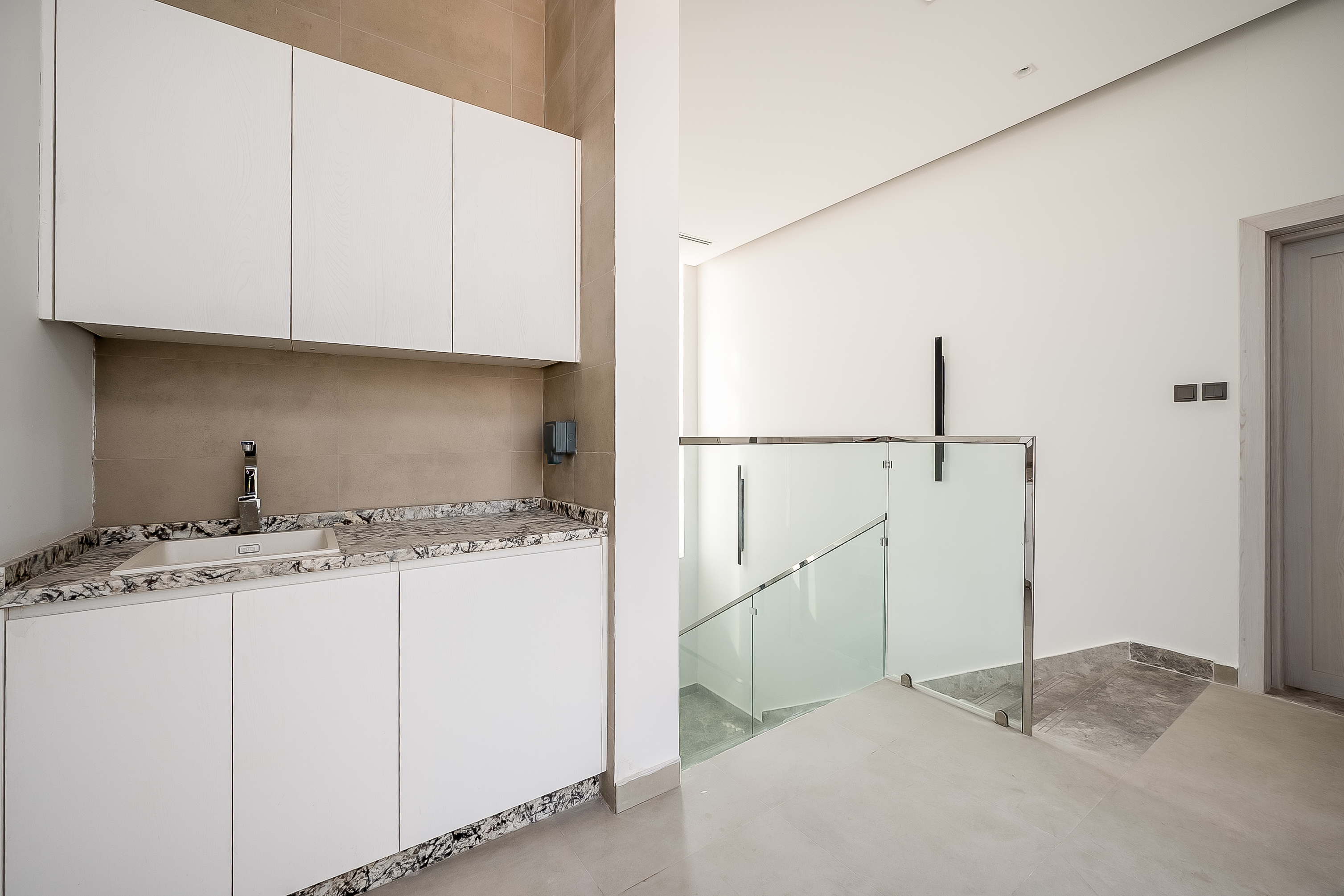 4 Bedrooms Villa in Hoshi 1