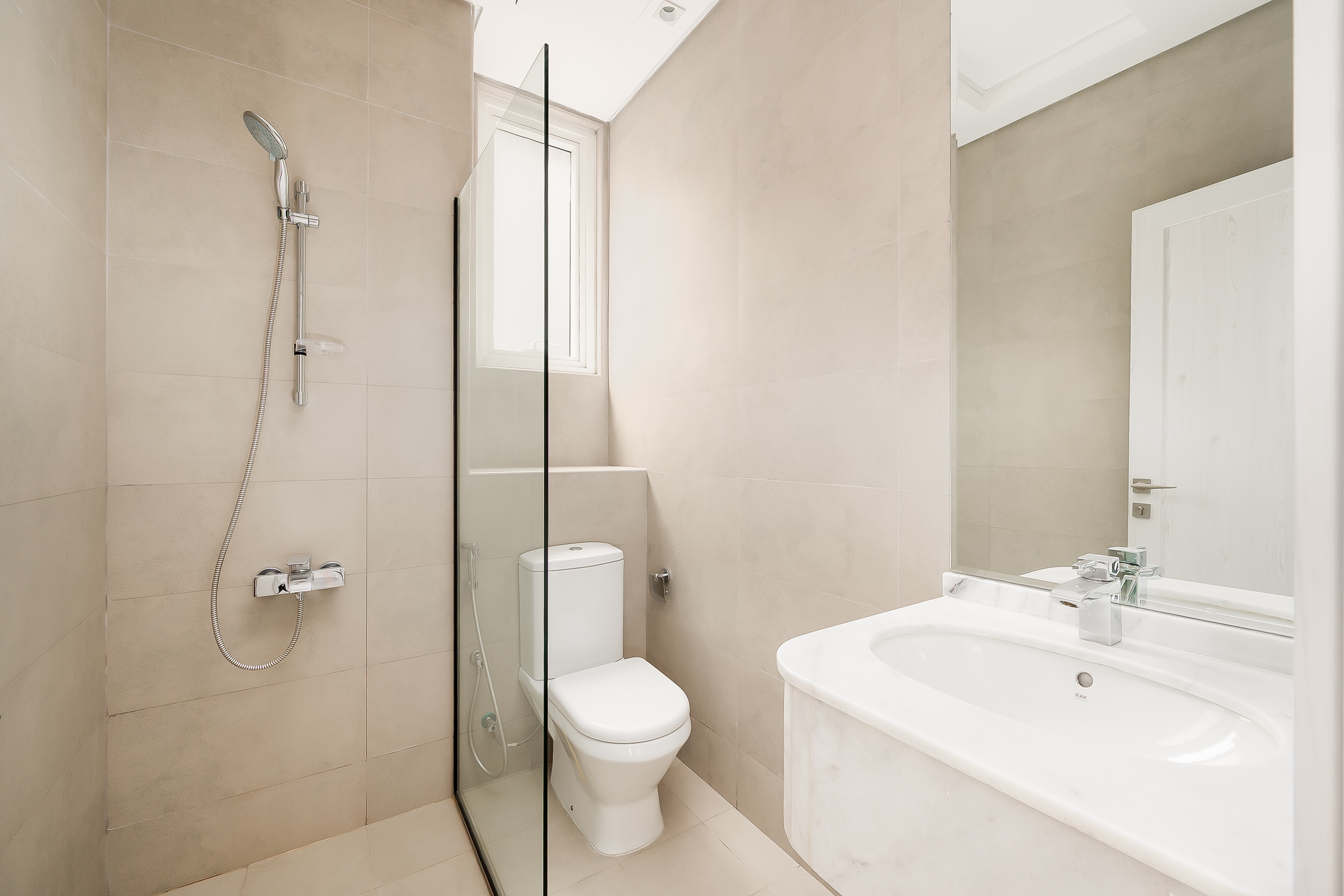 4 Bedrooms Villa in Hoshi 1