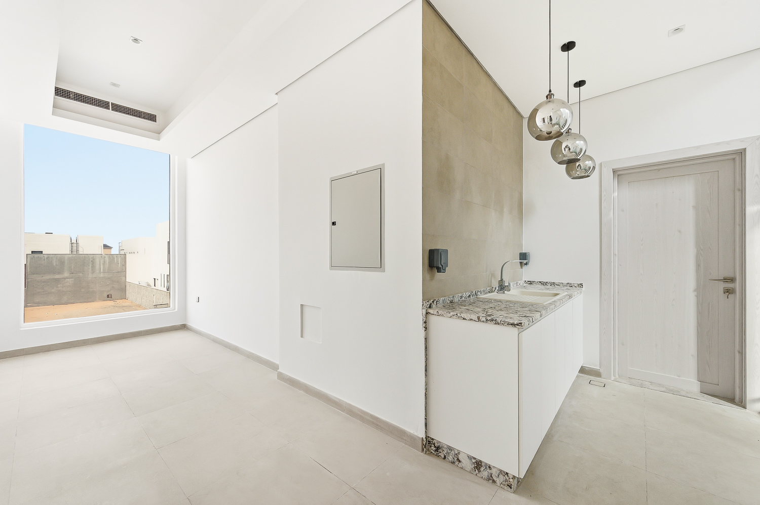 4 Bedrooms Villa in Hoshi 1