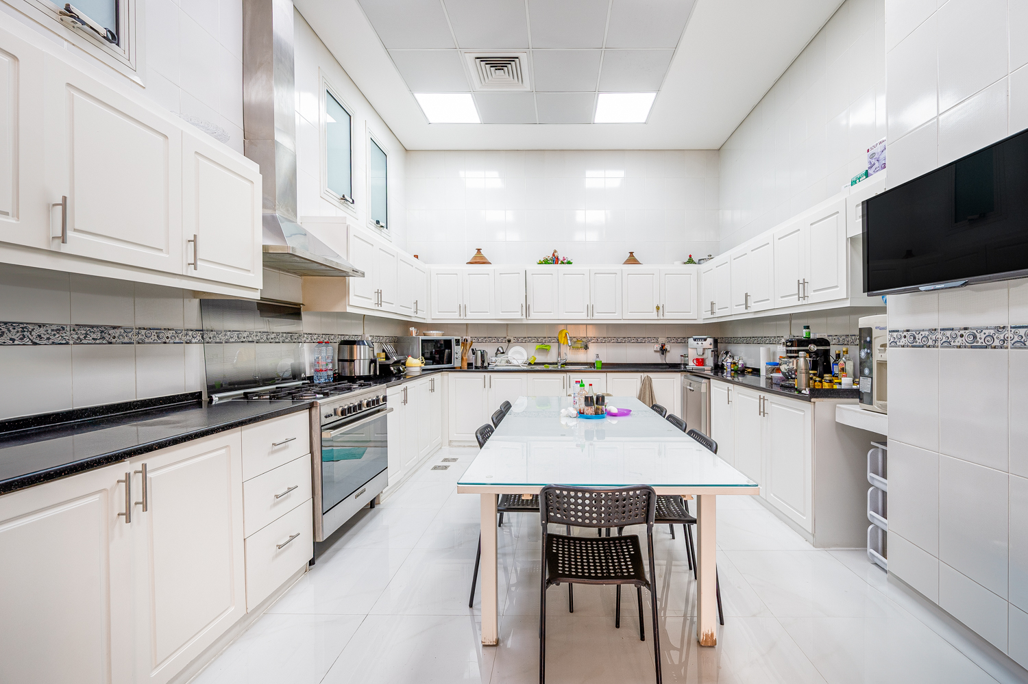 4 Bedrooms Villa in Bachour Villas