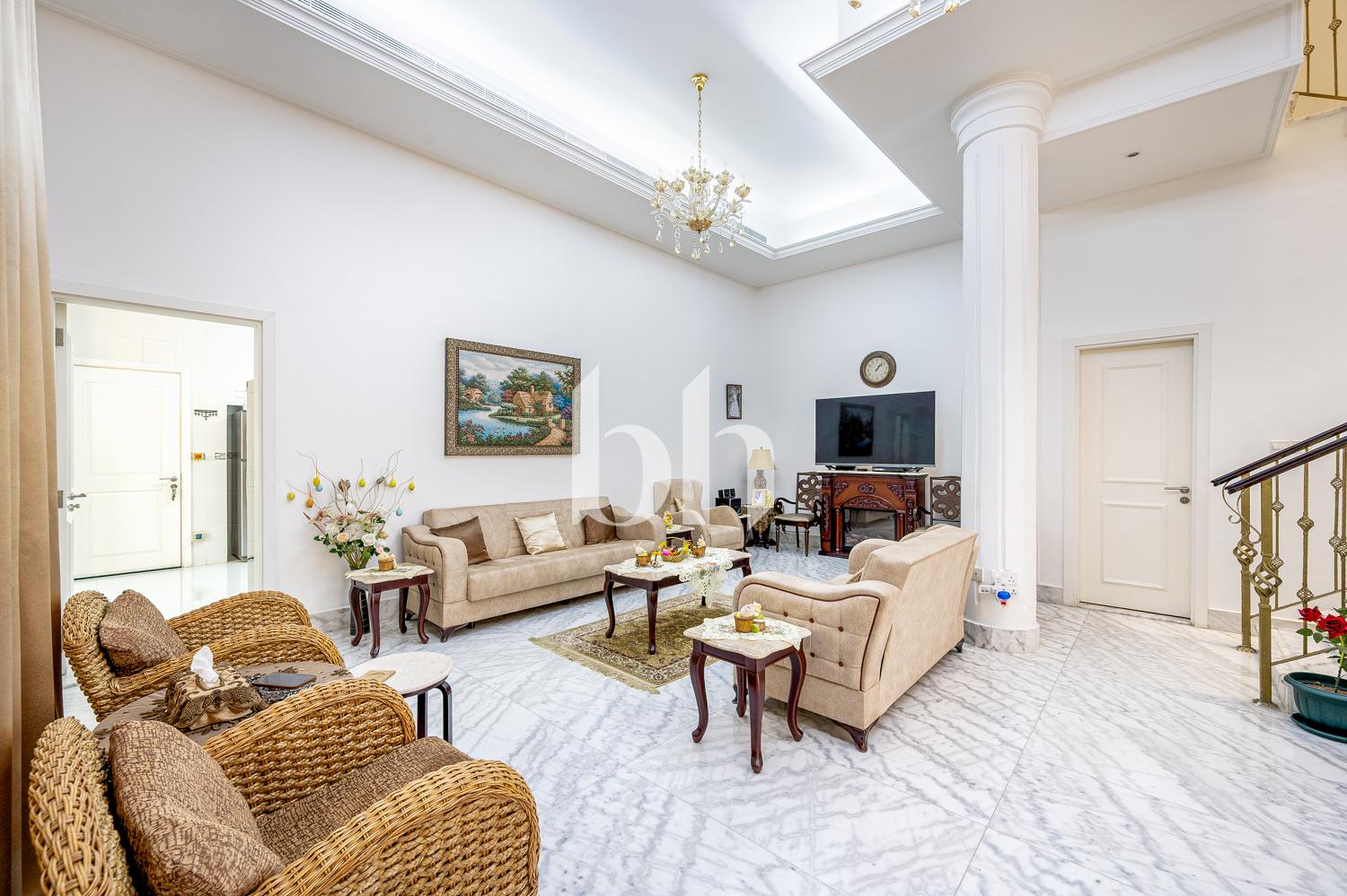 Exclusive |Private Pool |Furnished |With Elevator