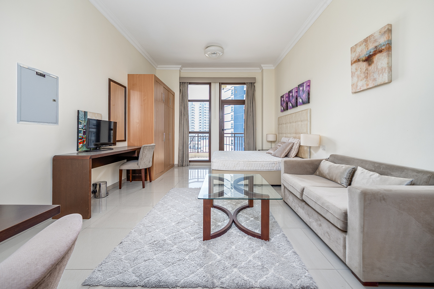 Studio Apartment in Lincoln Park A