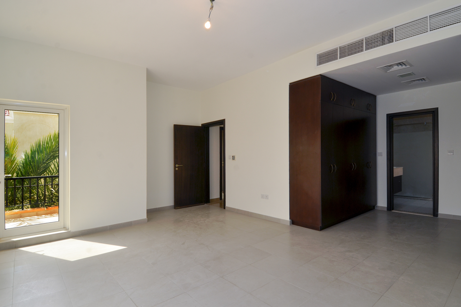 5 Bedrooms Villa in Hacienda