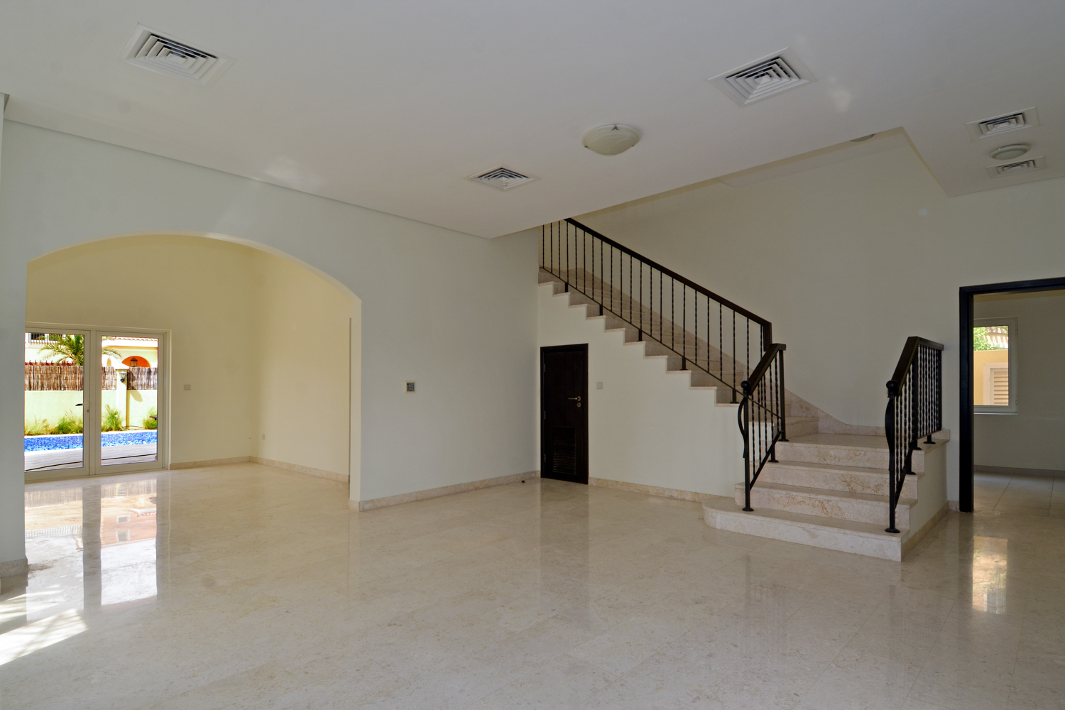 5 Bedrooms Villa in Hacienda