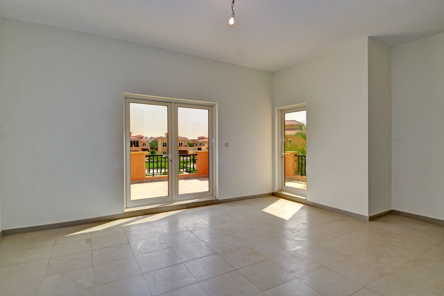 5 Bedrooms Villa in Hacienda