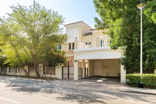 4 Bedrooms Villa in Mediterranean Villas