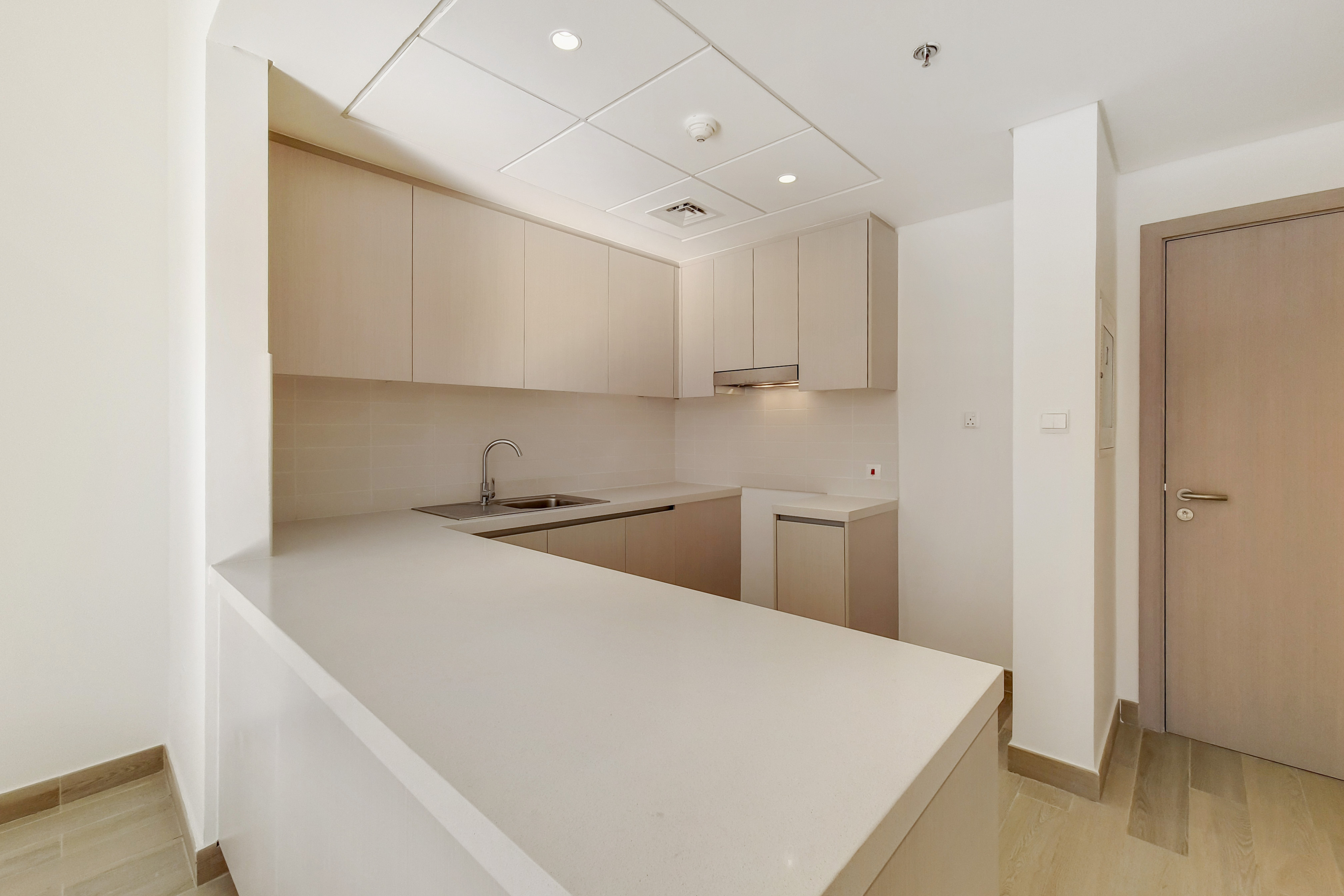 2 Bedrooms Apartment in Waters Edge