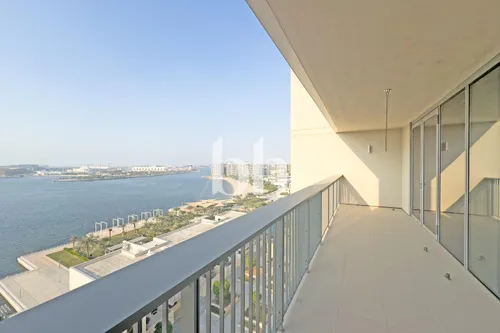 Upgraded | Full Sea View | 2 Bathrooms