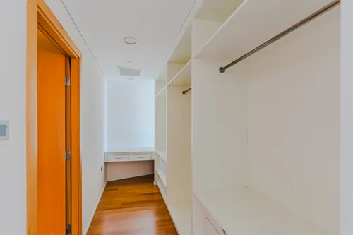 4 Bedrooms Apartment in Al Rahba