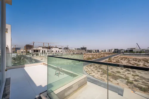 4 Bedrooms Villa in Celia Gardens