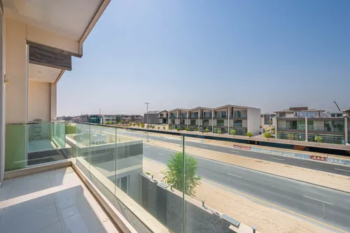 4 Bedrooms Villa in Celia Gardens